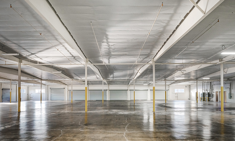 2425 Saybrook Ave Building Photo
